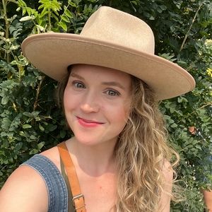 Meet your Posher, Sinead